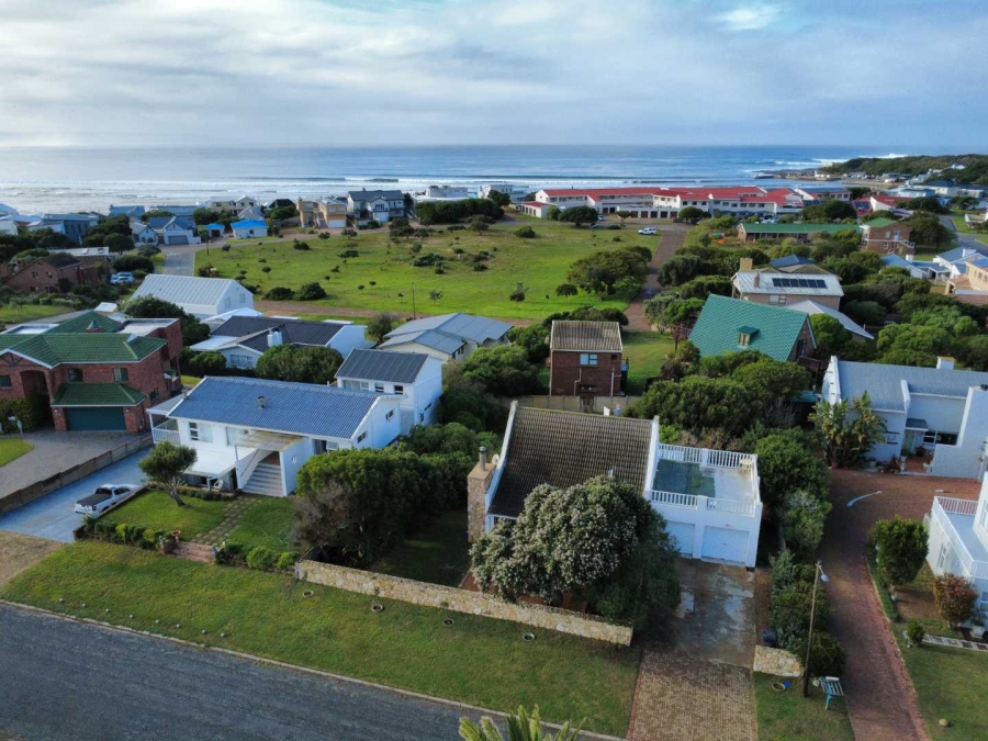 3 Bedroom Property for Sale in Stilbaai Wes Western Cape